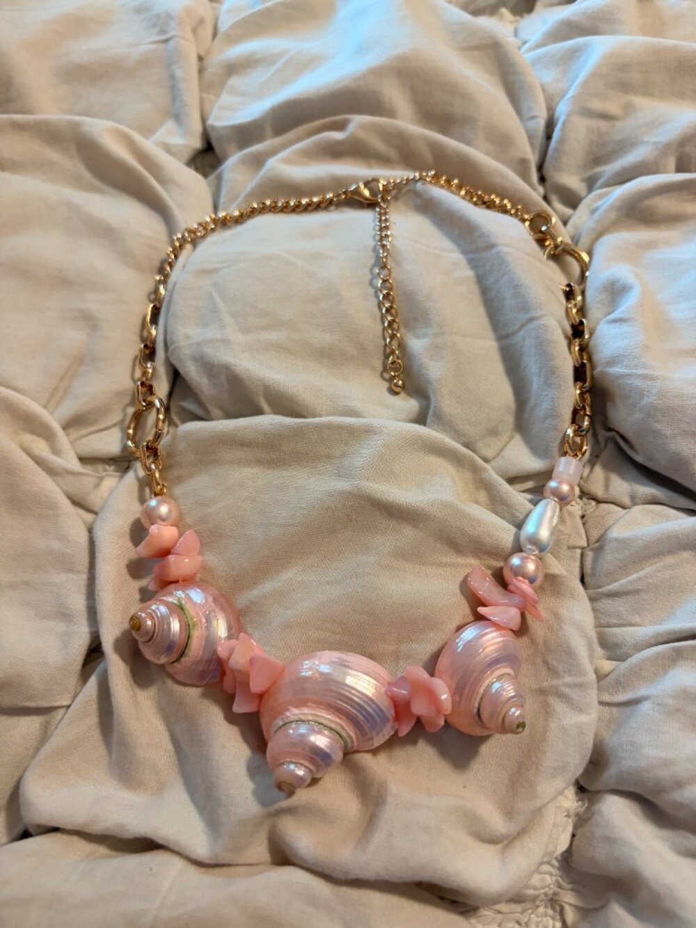 Vintage Free People Whimsigoth Pink Pearl & Sea Shell Statement Necklace